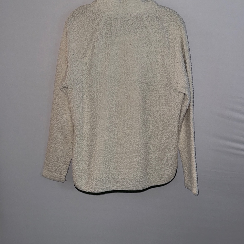 Abercrombie & Fitch White and Black Sherpa Teddy Pull Over Large - Picture 5 of 6